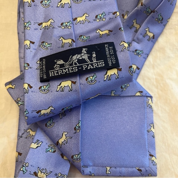 Hermes men’s tie horse print - Picture 2 of 5